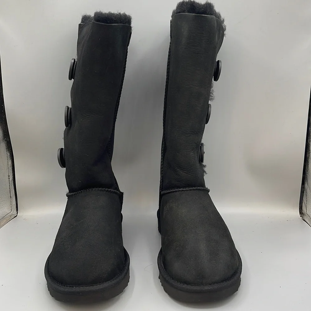 Ugg triple‎ Bailey button - Picture 2 of 6